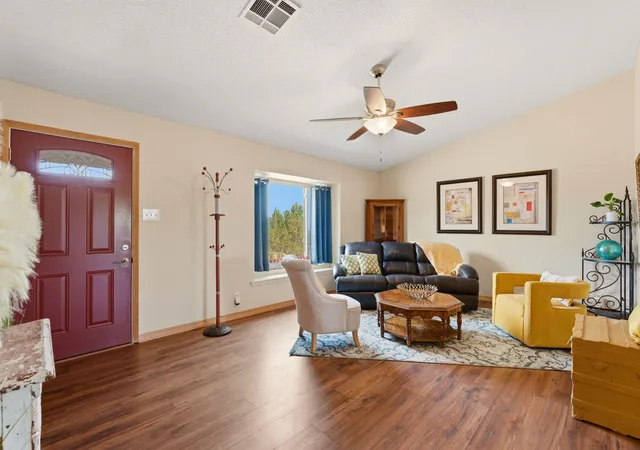 Photo 4 of Sale Pending at 2 Entrada Del Norte, Edgewood, NM 87015 | MLS# 1105213 | Listing updated on 2026-08-31