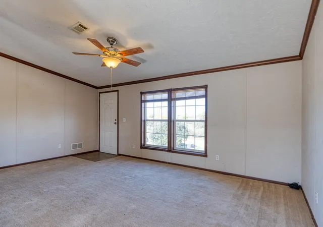 Photo 3 of Manufactured home for sale at 8 Capital Rd, Edgewood, NM 87015 | MLS# 1105223 | Listing updated on 2026-09-21