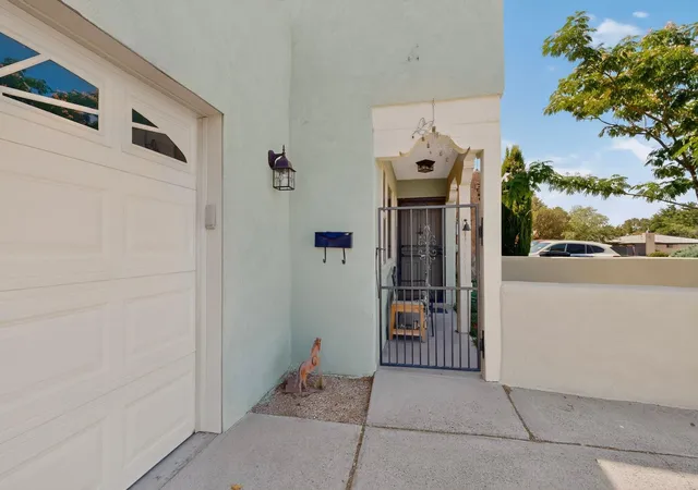 Photo 4 of Townhouse for sale at 1648 Moon St NE, Albuquerque, NM 87112 | MLS# 1105252 | Listing updated on 2026-09-09