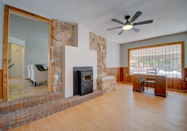 Photo 3 of Sale Pending at 1515 Hermosa Dr Se, Albuquerque, NM 87108 | MLS# 1105368 | Listing updated on 2026-09-04