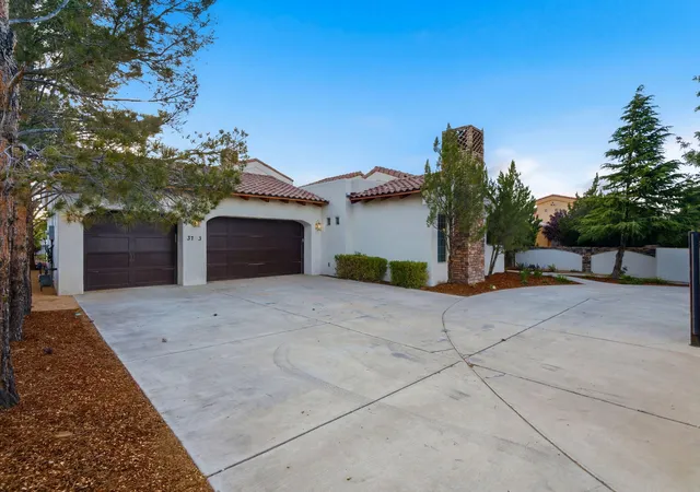 Photo 4 of Single family home for sale at 3723 Alamogordo Dr NW, Albuquerque, NM 87120 | MLS# 1105405 | Listing updated on 2026-10-02