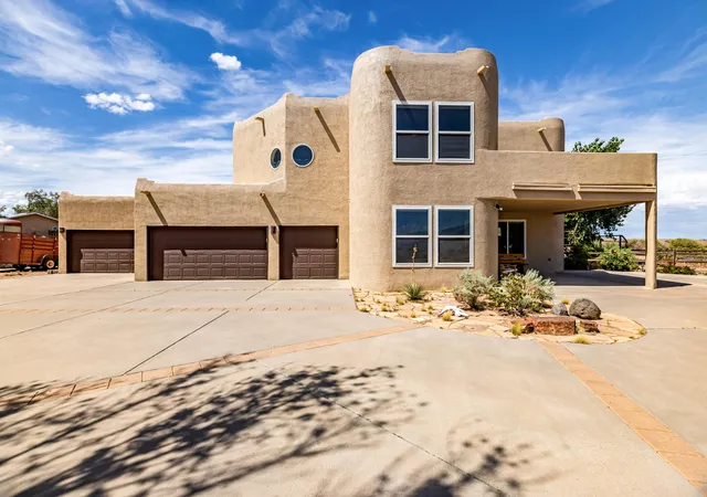 Photo 2 of Sale Pending at 1731 Carson Rd Ne, Rio Rancho, NM 87144 | MLS# 1105440 | Listing updated on 2026-08-31