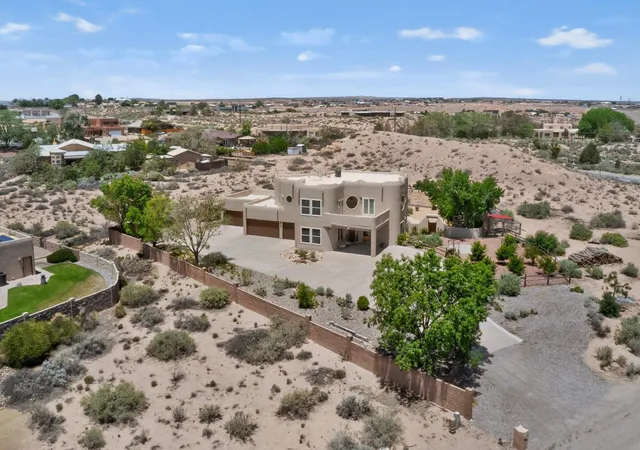 Photo 4 of Sale Pending at 1731 Carson Rd NE, Rio Rancho, NM 87144 | MLS# 1105440 | Listing updated on 2026-08-31