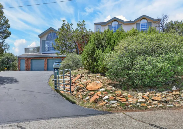 Photo 1 of Sale Pending at 18 Boulder Ln, Cedar Crest, NM 87008 | MLS# 1105484 | Listing updated on 2026-09-07