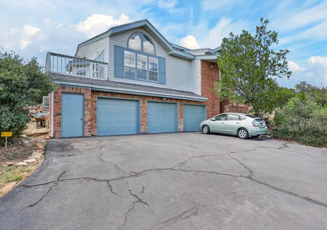 Photo 2 of Sale Pending at 18 Boulder Ln, Cedar Crest, NM 87008 | MLS# 1105484 | Listing updated on 2026-09-07