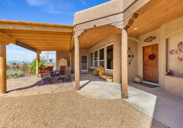 Photo 3 of Single family home for sale at 4 Cielo Norte, Placitas, NM 87043 | MLS# 1105489 | Listing updated on 2026-09-09