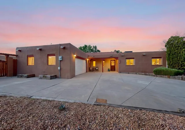 Photo 2 of Sale Pending at 310 La Espina Pl NE, Albuquerque, NM 87113 | MLS# 1105569 | Listing updated on 2026-09-01