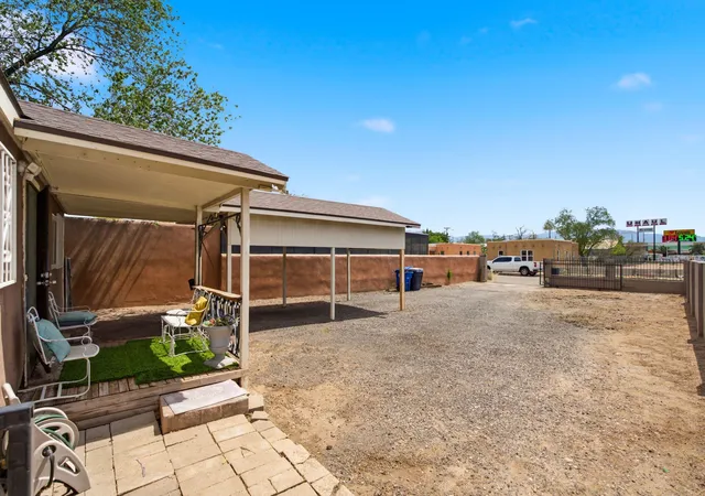 Photo 3 of Single family home for sale at 2201 7th Street NW, Albuquerque, NM 87102 | MLS# 1105714 | Listing updated on 2026-08-31