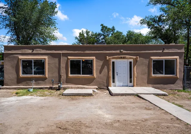 Photo 1 of Single family home for sale at 1407 De Baca N Cir Sw, Albuquerque, NM 87105 | MLS# 1105797 | Listing updated on 2026-09-11