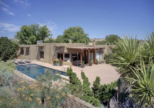Photo 1 of Single family home for sale at 77 Dulce Ct, Corrales, NM 87048 | MLS# 1105924 | Listing updated on 2026-10-01