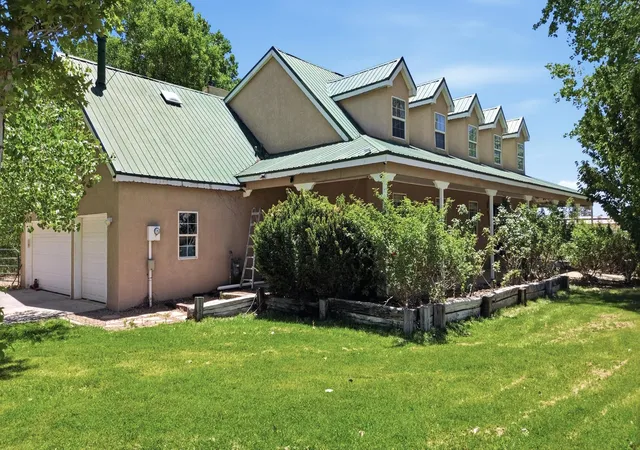 Photo 3 of Single family home for sale at 600 Camino De Corrales Del Norte, Corrales, NM 87048 | MLS# 1105942 | Listing updated on 2026-09-15