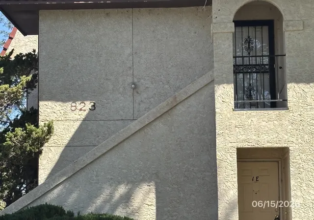 Photo 2 of Condo for sale at 823 Country Clb Dr Se #APT 1E, Rio Rancho, NM 87124 | MLS# 1106059 | Listing updated on 2026-09-03