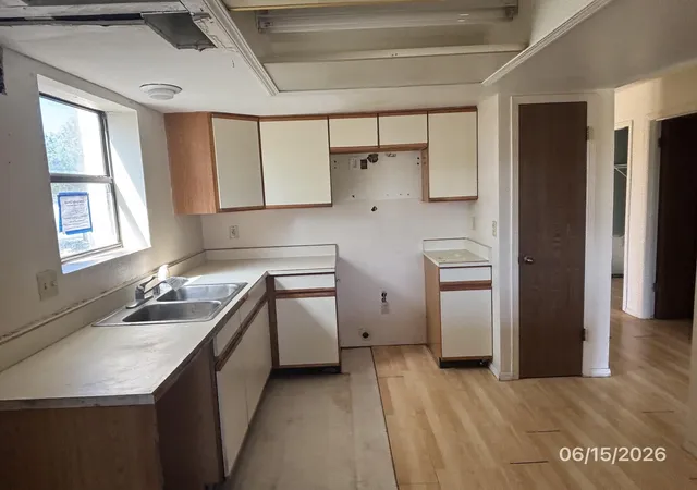 Photo 4 of Condo for sale at 823 Country Clb Dr SE #APT 1E, Rio Rancho, NM 87124 | MLS# 1106059 | Listing updated on 2026-09-03