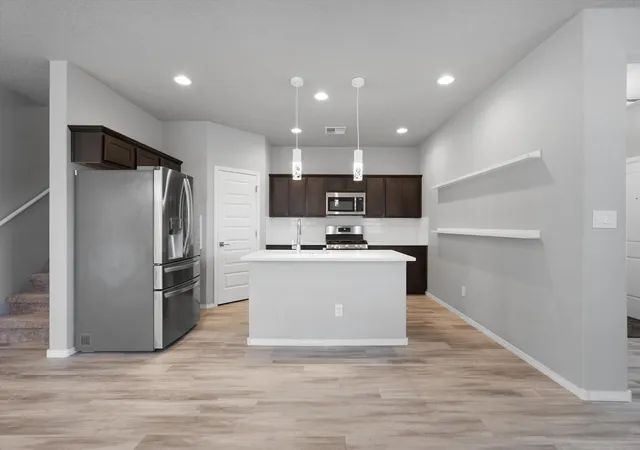 Photo 3 of Sale Pending at 6123 Motherwell Dr Se, Albuquerque, NM 87106 | MLS# 1106100 | Listing updated on 2026-09-10