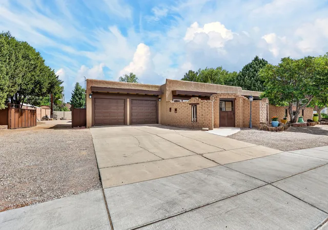 Photo 2 of Sale Pending at 5817 Western Trl Nw, Albuquerque, NM 87120 | MLS# 1106267 | Listing updated on 2026-10-07