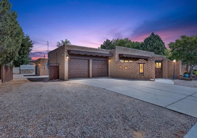 Photo 3 of Sale Pending at 5817 Western Trl Nw, Albuquerque, NM 87120 | MLS# 1106267 | Listing updated on 2026-10-07