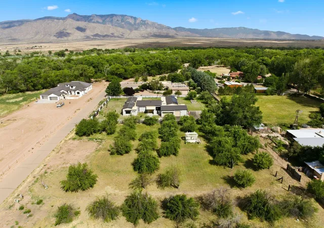 Photo 4 of Land for sale at 21 E Alary Ln, Corrales, NM 87048 | MLS# 1106276 | Listing updated on 2026-09-18
