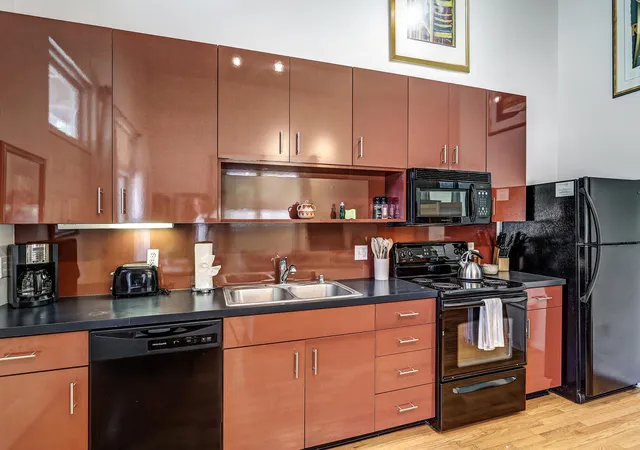 Photo 2 of Sale Pending at 400 Copper Ave Ne #APT 101, Albuquerque, NM 87102 | MLS# 1106300 | Listing updated on 2026-09-06