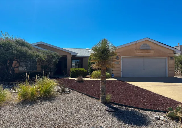 Photo 3 of Single family home for sale at 2613 Sandia Loop NE, Rio Rancho, NM 87144 | MLS# 1106306 | Listing updated on 2026-09-08