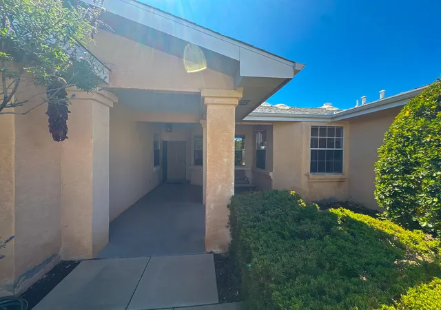 Photo 4 of Single family home for sale at 2613 Sandia Loop NE, Rio Rancho, NM 87144 | MLS# 1106306 | Listing updated on 2026-09-08