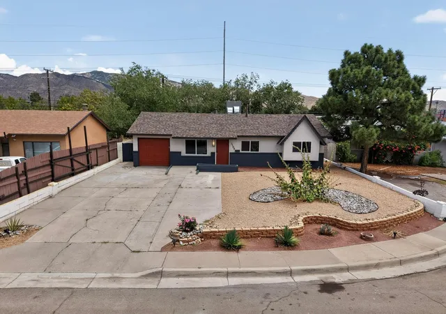 Photo 3 of Sale Pending at 1108 Wade Cir Ne, Albuquerque, NM 87112 | MLS# 1106308 | Listing updated on 2026-08-30