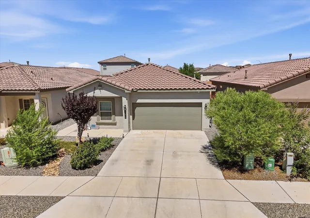 Photo 2 of Sale Pending at 3179 Kunzita St Se, Rio Rancho, NM 87124 | MLS# 1106321 | Listing updated on 2026-09-04