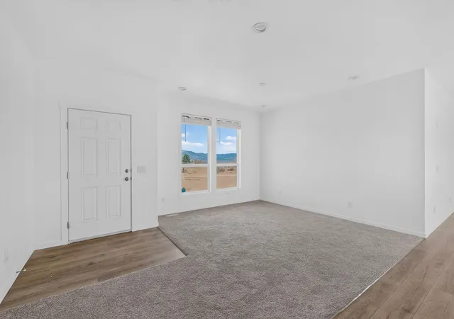 Photo 3 of Manufactured home for sale at 1401 11th Street Sw, Rio Rancho, NM 87124 | MLS# 1106352 | Listing updated on 2026-09-04