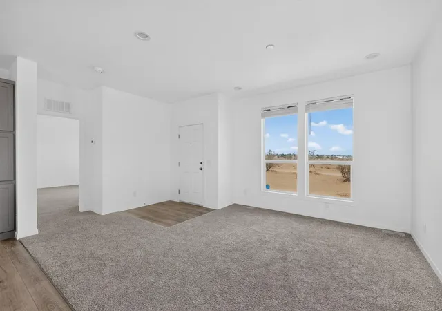 Photo 4 of Manufactured home for sale at 1401 11th Street SW, Rio Rancho, NM 87124 | MLS# 1106352 | Listing updated on 2026-09-04