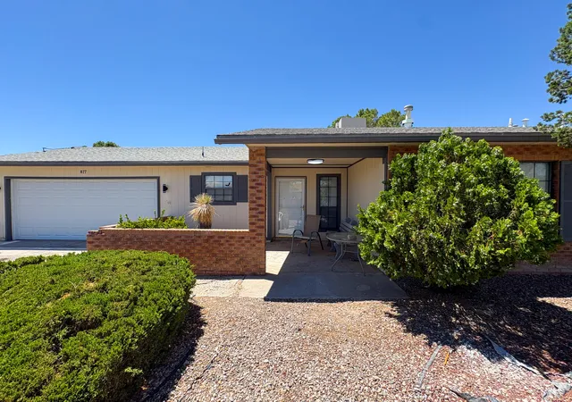 Photo 1 of Single family home for sale at 877 Arkansas St Se, Rio Rancho, NM 87124 | MLS# 1106391 | Listing updated on 2026-09-10