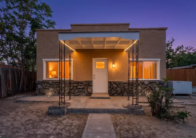 Photo 1 of Single family home for sale at 1007 21st Street Nw, Albuquerque, NM 87104 | MLS# 1106408 | Listing updated on 2026-09-07
