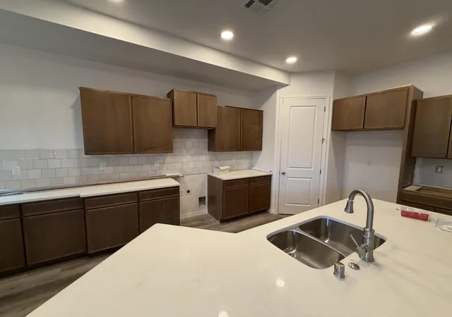 Photo 3 of Single family home for sale at 6911 Ava Rd NE, Rio Rancho, NM 87144 | MLS# 1106440 | Listing updated on 2026-09-23