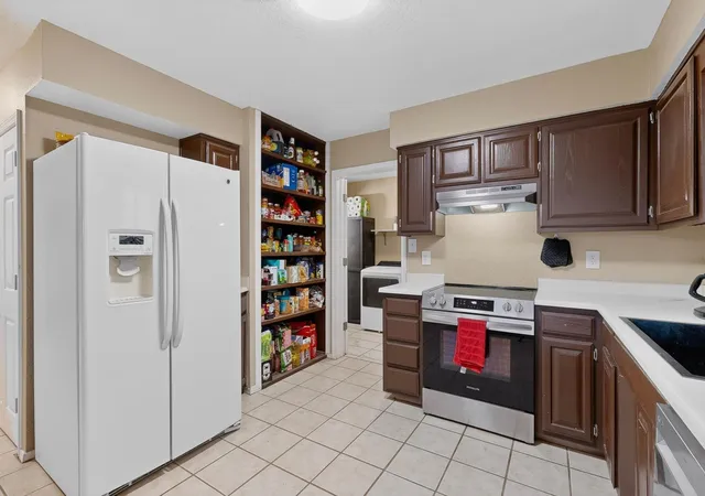 Photo 4 of Single family home for sale at 14 N Juan Rd SW, Los Lunas, NM 87031 | MLS# 1106467 | Listing updated on 2026-09-26