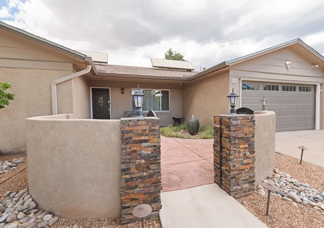 Photo 2 of Sale Pending at 4705 Oahu Dr Ne, Albuquerque, NM 87111 | MLS# 1106472 | Listing updated on 2026-09-03