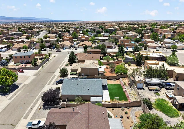 Photo 3 of Single family home for sale at 5005 Mira Vista Dr NE, Rio Rancho, NM 87144 | MLS# 1106495 | Listing updated on 2026-09-02