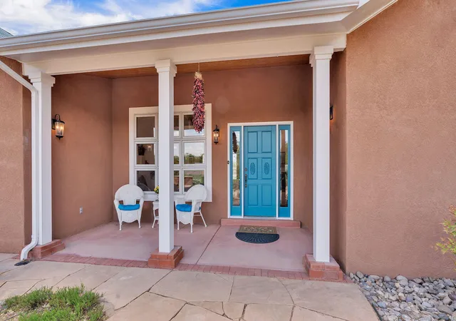 Photo 2 of Single family home for sale at 535 Cacahuate Sw, Albuquerque, NM 87105 | MLS# 1106691 | Listing updated on 2026-09-10
