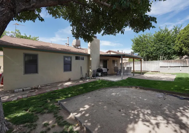 Photo 3 of Single family home for sale at 6908 Luella Anne Dr NE, Albuquerque, NM 87109 | MLS# 1106692 | Listing updated on 2026-09-11