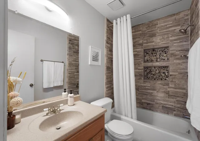 Photo 4 of Single family home for sale at 6908 Luella Anne Dr NE, Albuquerque, NM 87109 | MLS# 1106692 | Listing updated on 2026-09-11
