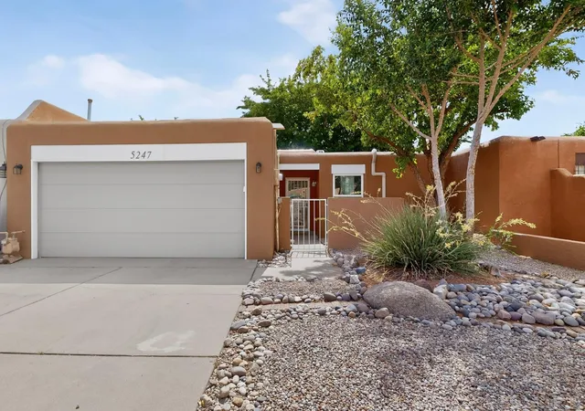 Photo 2 of Townhouse for sale at 5247 Zurich Pl Ne, Albuquerque, NM 87111 | MLS# 1106714 | Listing updated on 2026-09-04