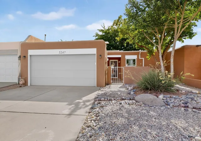 Photo 3 of Townhouse for sale at 5247 Zurich Pl NE, Albuquerque, NM 87111 | MLS# 1106714 | Listing updated on 2026-09-04