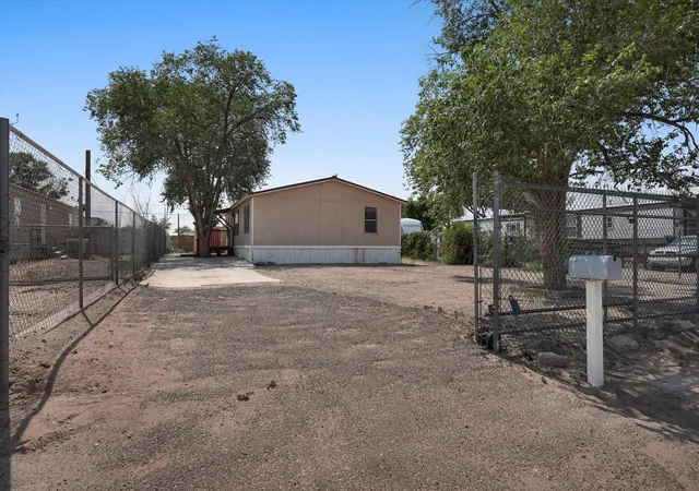 Photo 3 of Sale Pending at 4203 Axtell St SE, Albuquerque, NM 87105 | MLS# 1106821 | Listing updated on 2026-10-07