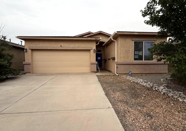 Photo 2 of Sale Pending at 3014 Morrissey St Sw, Albuquerque, NM 87121 | MLS# 1106858 | Listing updated on 2026-10-06