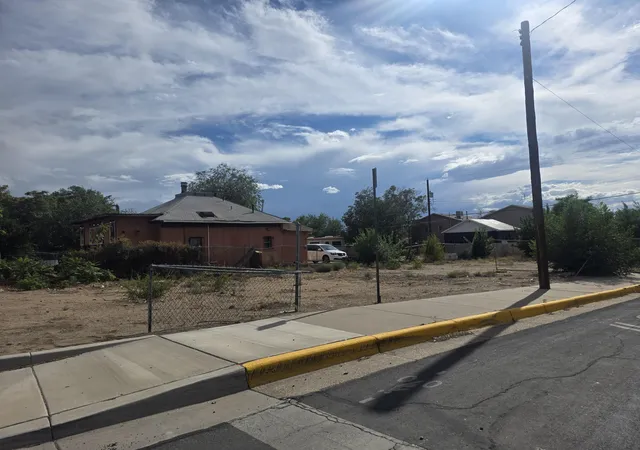 Photo 4 of Land for sale at 903 Broadway Blvd SE, Albuquerque, NM 87102 | MLS# 1106919 | Listing updated on 2026-08-31