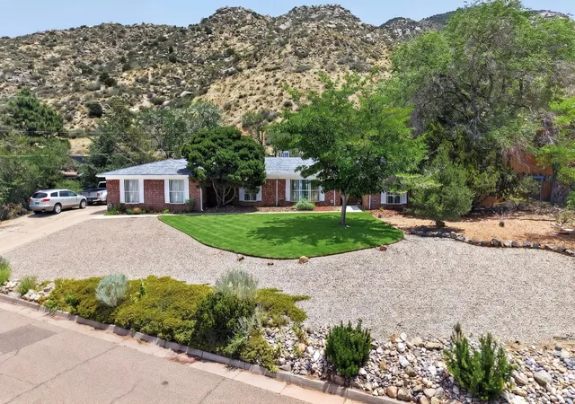 Photo 2 of Single family home for sale at 4600 Sunset Cyn Pl Ne, Albuquerque, NM 87111 | MLS# 1106899 | Listing updated on 2026-09-16