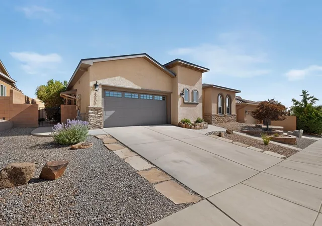 Photo 4 of Sale Pending at 4200 Palo Verde Ct SW, Los Lunas, NM 87031 | MLS# 1106843 | Listing updated on 2026-09-04