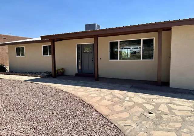 Photo 1 of Single family home for sale at 14304 Oakwood Pl Ne, Albuquerque, NM 87123 | MLS# 1106859 | Listing updated on 2026-10-06