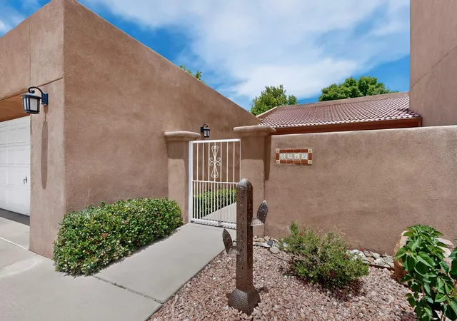 Photo 3 of Sale Pending at 5912 Canyon Crst Pl Ne, Albuquerque, NM 87111 | MLS# 1106923 | Listing updated on 2026-09-03