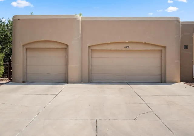 Photo 3 of Sale Pending at 1260 Vanderploeg Ct, Bosque Farms, NM 87068 | MLS# 1106994 | Listing updated on 2026-09-08