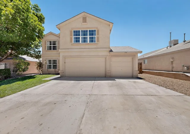 Photo 3 of Single family home for sale at 816 Toadlena Meadows Dr NE, Rio Rancho, NM 87144 | MLS# 1107047 | Listing updated on 2026-09-03