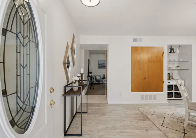 Photo 3 of Sale Pending at 6021 Downey St Ne, Albuquerque, NM 87109 | MLS# 1107066 | Listing updated on 2026-09-10