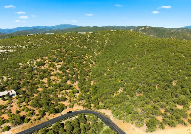 Land for sale at 2601 Escondite, Santa Fe, NM 87501 | MLS# 1107077
